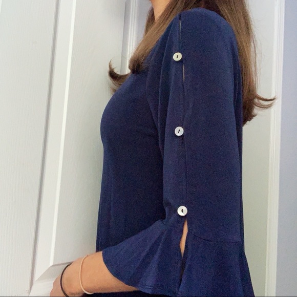 💙 (Make an Offer!) • NWOT Stretchy 3/4 Sleeve Blouse - Picture 6 of 6